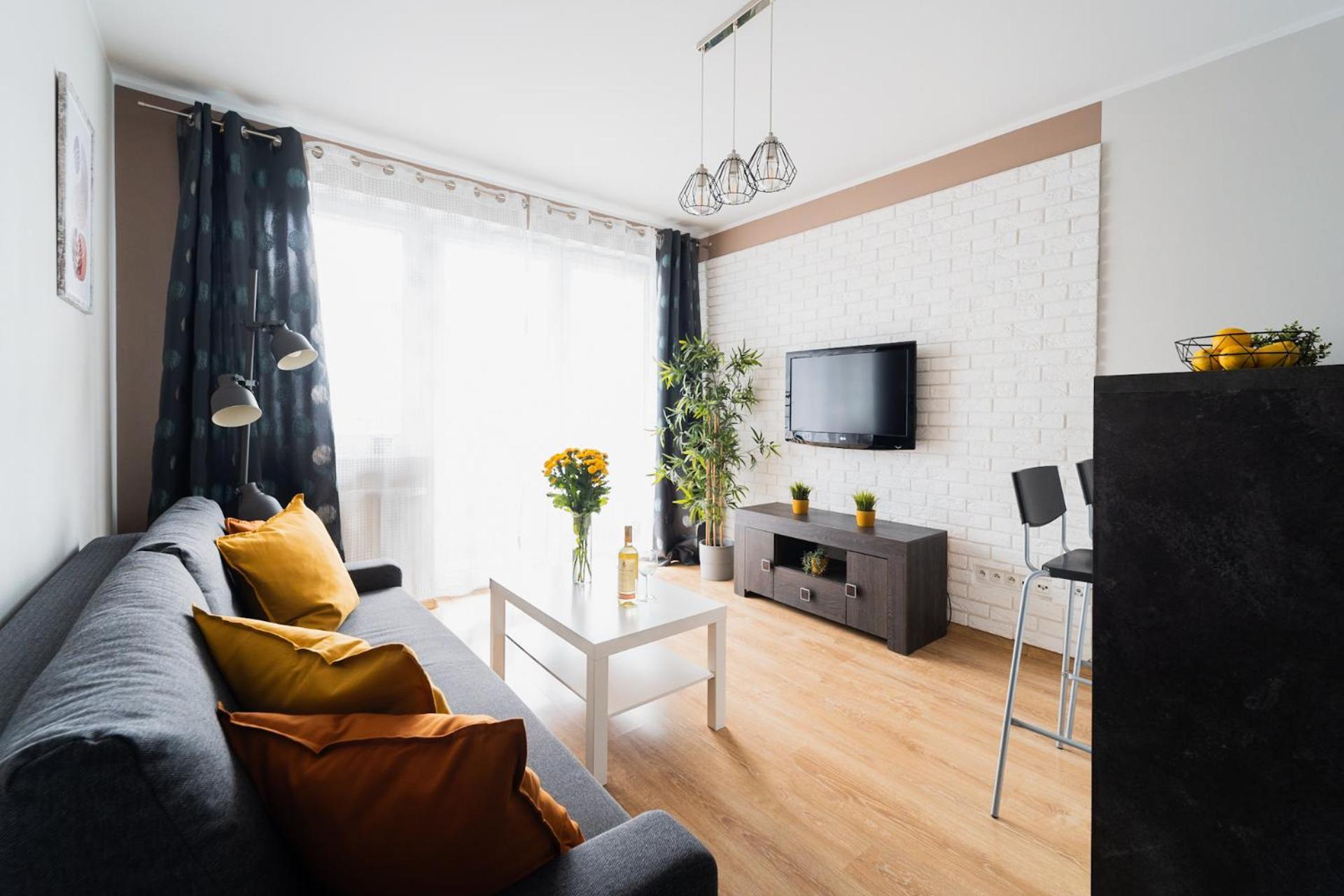 - 3 - Lift - Parking-new Building * Wroclaw